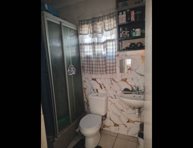 2 BEDROOM HOUSE FOR SALE IN SCOTTSDENE